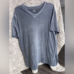Mossimo Supply Co. acid washed men’s v neck tee acid washed men’s size xl
